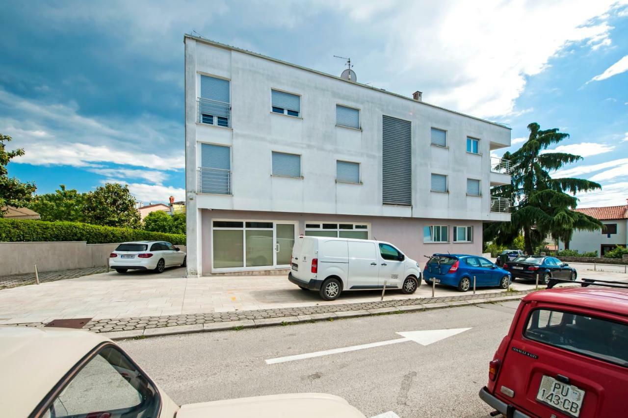 Apartment Canna Rovinj Exteriör bild